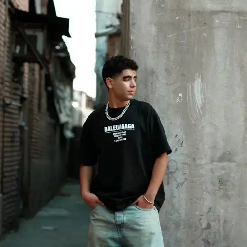 دانلود آهنگ ایلیاد حال من خوب نمیشه